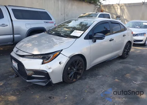 2021 Toyota Corolla Se Nightshade Edition z USA, uszkodzony, nr VIN 5YFS4MCE4MP097307